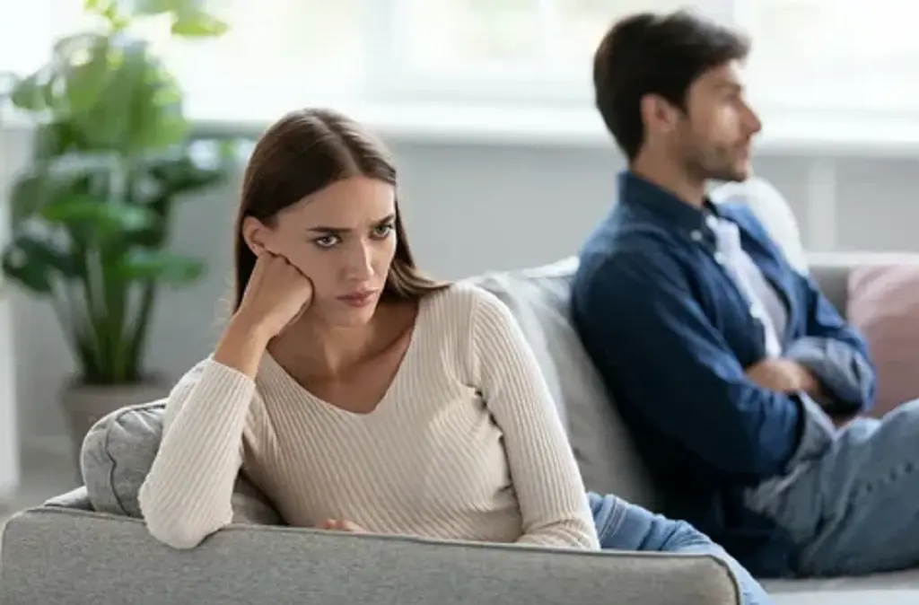 تأثیرات استرس عاطفی بر روابط اجتماعی